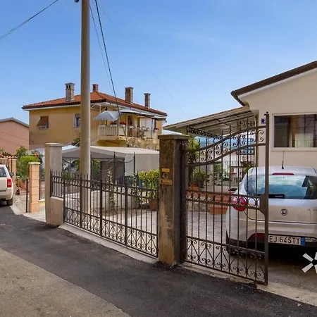 Rona Secret Garden Apartment Opatija